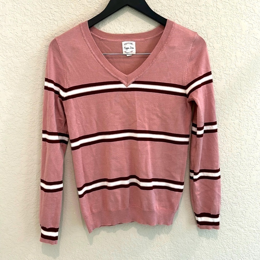 Hippie Rose Long sleeve cotton  V neck sweater size M
